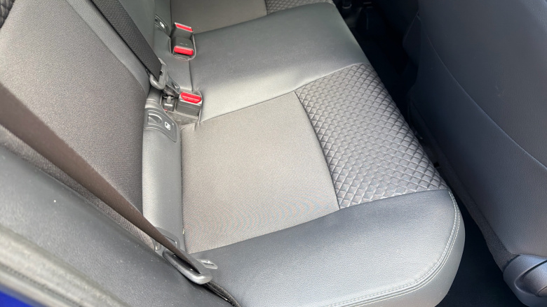 Toyota Yaris 1.5 Hybrid Dynamic 5dr CVT Hybrid Hatchback